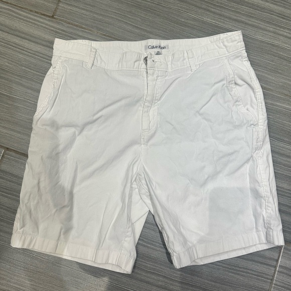 Calvin Klein Other - Calvin Klein White Chino Shorts - Size 33